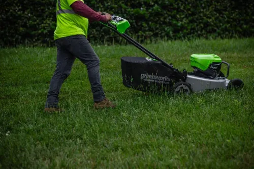 Самоходная газонокосилка Greenworks LM221S 82V 2519407 (56 см)  бесщеточная аккумуляторная — детальное фото